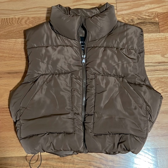 Love Tree Tops - NWOT Puffer vest